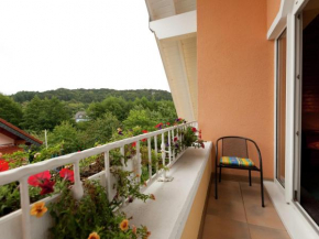 Отель Cozy Apartment in Gerolstein with Garden  Герольштайн